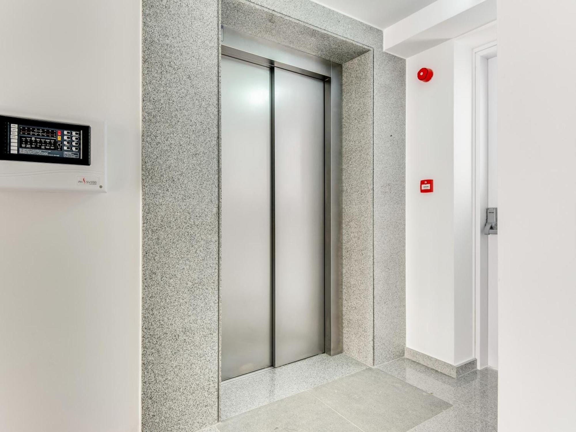 Sanders Crystal 1 Limassol Exterior photo